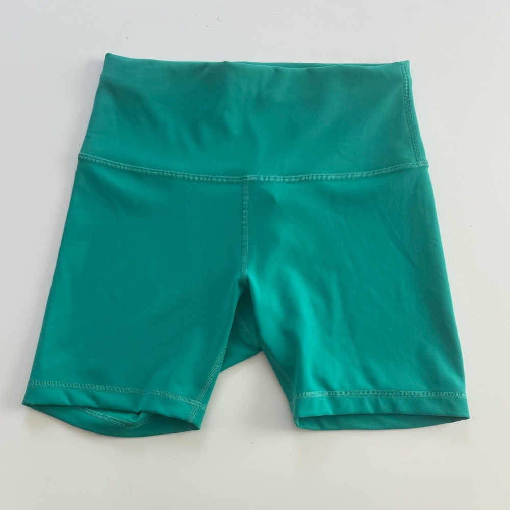 Lululemon Wunder Train HR Short 6”
